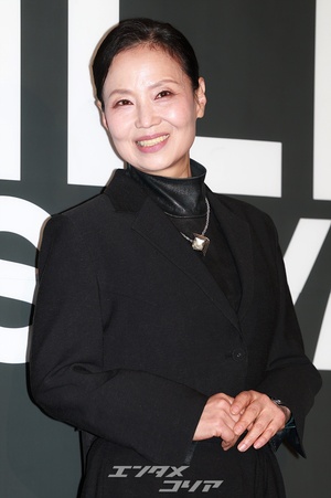 【フォト】『おつかれさま』でグァンシクの母親演じたオ・ミネの上品な姿