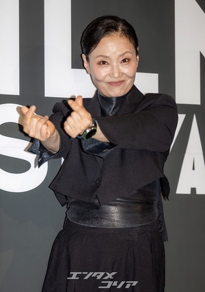 【フォト】『おつかれさま』でグァンシクの母親演じたオ・ミネの上品な姿