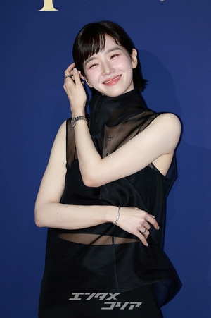 【フォト】「ショートヘアの美女」パク・ギュヨンのラブリースマイル