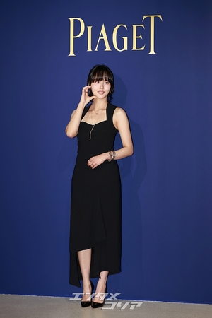 【フォト】優雅な黒ドレス姿のキム・ソヒョン