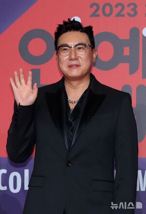 イ・サンミン、離婚から20年を経て再婚 「どんな苦難があっても花嫁を守りたい」