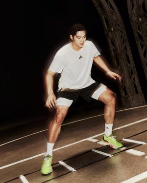 【フォト】フェンシング金メダリスト呉尚旭、アディダス・グラビアで「躍動する筋肉」披露