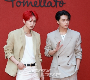 【フォト】ENHYPENヒスン＆ジェイ「2人で一つの手ハート」