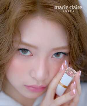 【フォト】KiiiKiii、春らしい華やかなビジュアル…神秘的な雰囲気