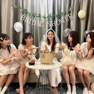 ナム・ボラ、そっくりの妹4人と台湾旅行中にブライダルシャワー
