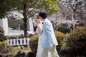 【フォト】チェ・ヨンチョン、映画顔負けのウエディング写真…お相手は判事