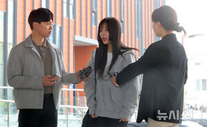 【フォト】告訴人調査のため江南警察署に出頭した大食い系ユーチューバーtzuyangさん