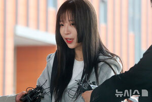 【フォト】告訴人調査のため江南警察署に出頭した大食い系ユーチューバーtzuyangさん