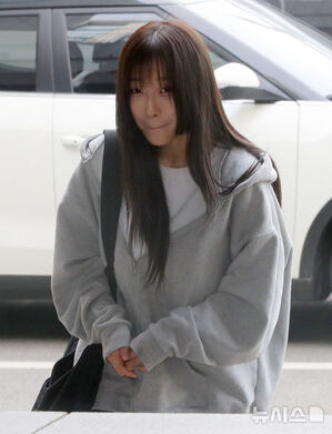 【フォト】告訴人調査のため江南警察署に出頭した大食い系ユーチューバーtzuyangさん