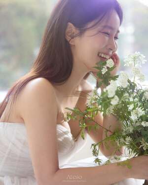 【フォト】キム・ジュノ＆キム・ジミン「さすがお笑いカップル」ユーモラスなウエディング写真公開