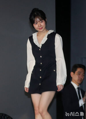 【フォト】ポーズを取る『ハイファイブ』のキャストたち