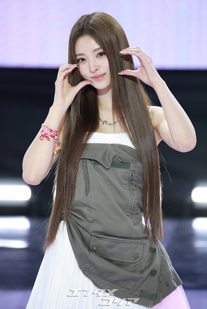 【フォト】MEOVVアンナ、格の違う女神の美しさ