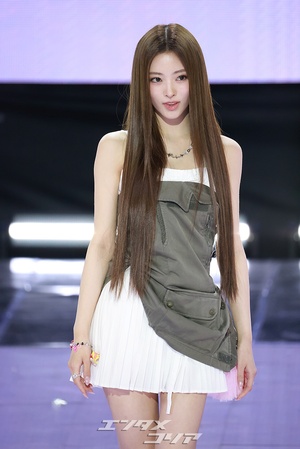 【フォト】MEOVVアンナ、格の違う女神の美しさ