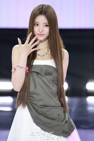 【フォト】MEOVVアンナ、格の違う女神の美しさ