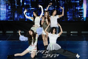 【フォト】MEOVV、パフォーマンスでステージを圧倒