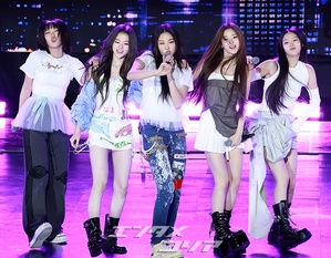 【フォト】MEOVV、パフォーマンスでステージを圧倒