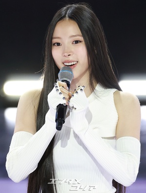 【フォト】5人5色MEOVV、1st EPリリース…はつらつとしたフォトタイム