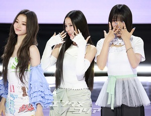 【フォト】5人5色MEOVV、1st EPリリース…はつらつとしたフォトタイム