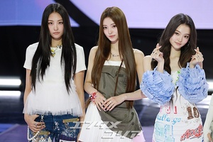 【フォト】5人5色MEOVV、1st EPリリース…はつらつとしたフォトタイム