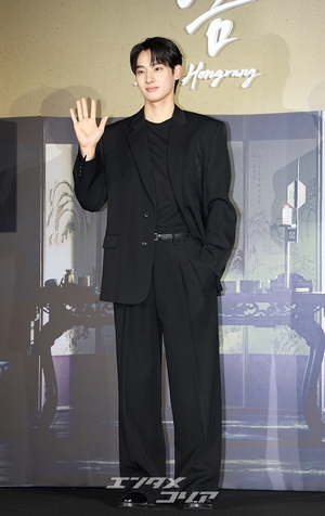 【フォト】ソフトなほほ笑み浮かべたチョン・ガラム