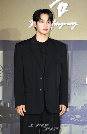 【フォト】ソフトなほほ笑み浮かべたチョン・ガラム