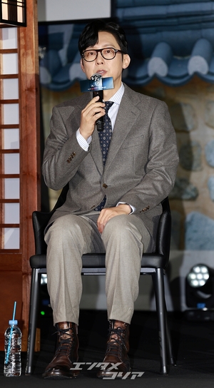 【フォト】イ・ジェウク＆チョ・ボア＆オム・ジウォンら、『呑金』制作発表会に出席したキャストたち