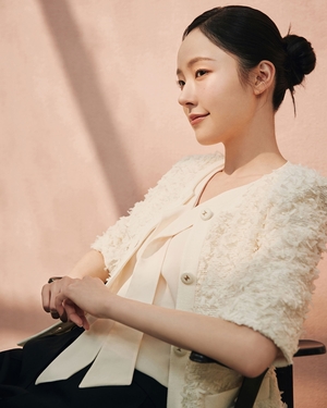 【フォト】チェ・ウォンビン「LYNN」サマー・グラビア　さわやか＆透明感あふれる美しさ