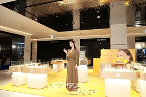 【フォト】チャ・ジュヨン、ギリシャの女神のよう…マキシワンピ姿が上品