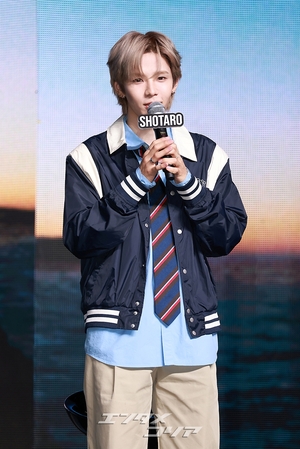 【フォト】RIIZEショウタロウ、和やかなビジュアル