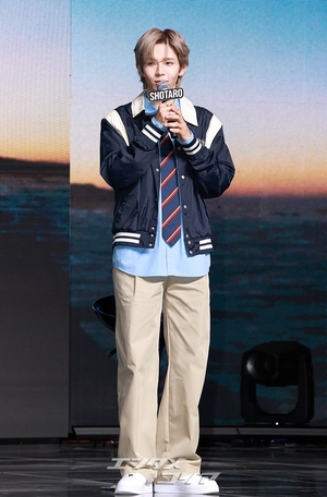 【フォト】RIIZEショウタロウ、和やかなビジュアル