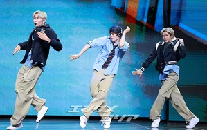 【フォト】RIIZE、ミュージカルのようなステージ