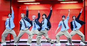 【フォト】RIIZE、ミュージカルのようなステージ