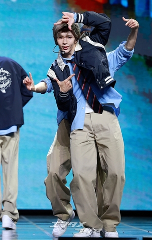 【フォト】RIIZE、ミュージカルのようなステージ