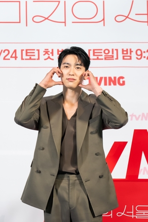 【フォト】パク・ボヨン×パク・ジニョン×リュ・ギョンス主演『未知のソウル』制作発表会