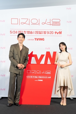 【フォト】パク・ボヨン×パク・ジニョン×リュ・ギョンス主演『未知のソウル』制作発表会