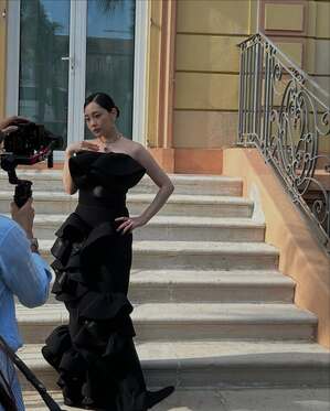 【フォト】清純さを抜け出し魅惑的な美しさのキム・ミンハ…カンヌ映画祭でまばゆいビジュアル披露