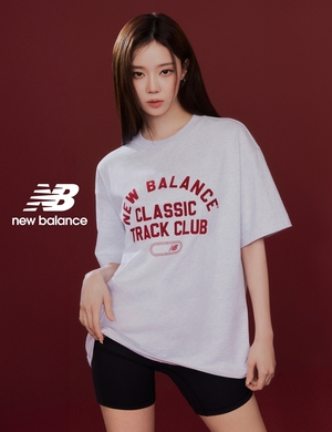 【フォト】aespaウィンター、NEW BALANCEの夏の広告でさわやかな美しさ披露