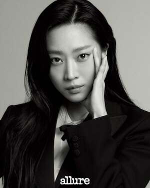 【フォト】チョ・ボア、大胆な魅力アピール