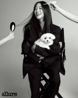 【フォト】チョ・ボア、大胆な魅力アピール