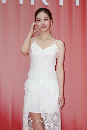 【フォト】チェ・ヒジン「純白の美しさ」