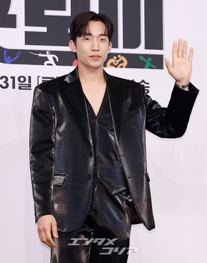 【フォト】フェンシングのメダリスト演じるイ・サンイ