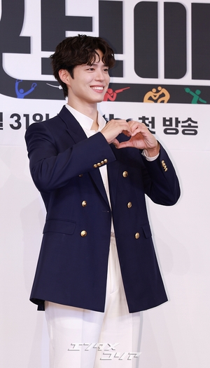 【フォト】ボクシング金メダリストのユン・ドンジュ役演じるパク・ボゴム