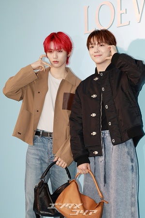 【フォト】BOYNEXTDOORテサン＆ウナク「クロスほっぺハート」