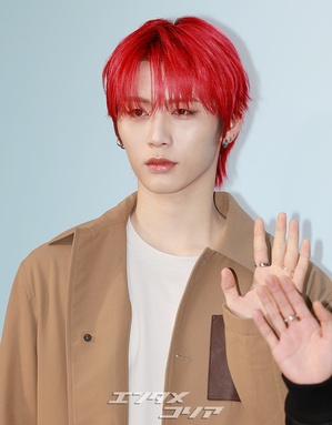 【フォト】BOYNEXTDOORテサン＆ウナク「クロスほっぺハート」