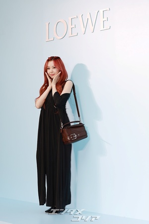 【フォト】aespaジゼル　シックな黒ドレスの女神