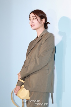 【フォト】イ・ミンジョン「ホントに二児のママ？」思わず二度見のビジュアル