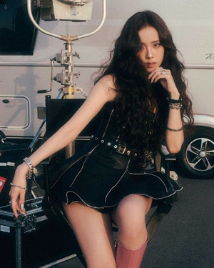 BLACKPINKジスの兄に違法撮影疑惑 「事実無根…告訴する予定」