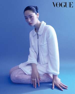 【フォト】穏やかな眼差しのチョン・ヨビン、人並みならぬオーラ