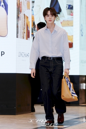 【フォト】イケメン過ぎるTHE BOYZヨンフン、LONGCHAMPのイベントに出席