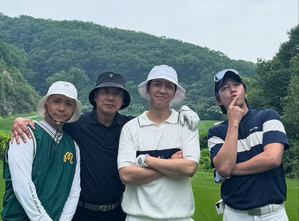 義実家と絶縁したイ・スンギ、ゴルフ場でチャン・グンソク&イ・ホンギ&ソン・ジチャンとポーズ